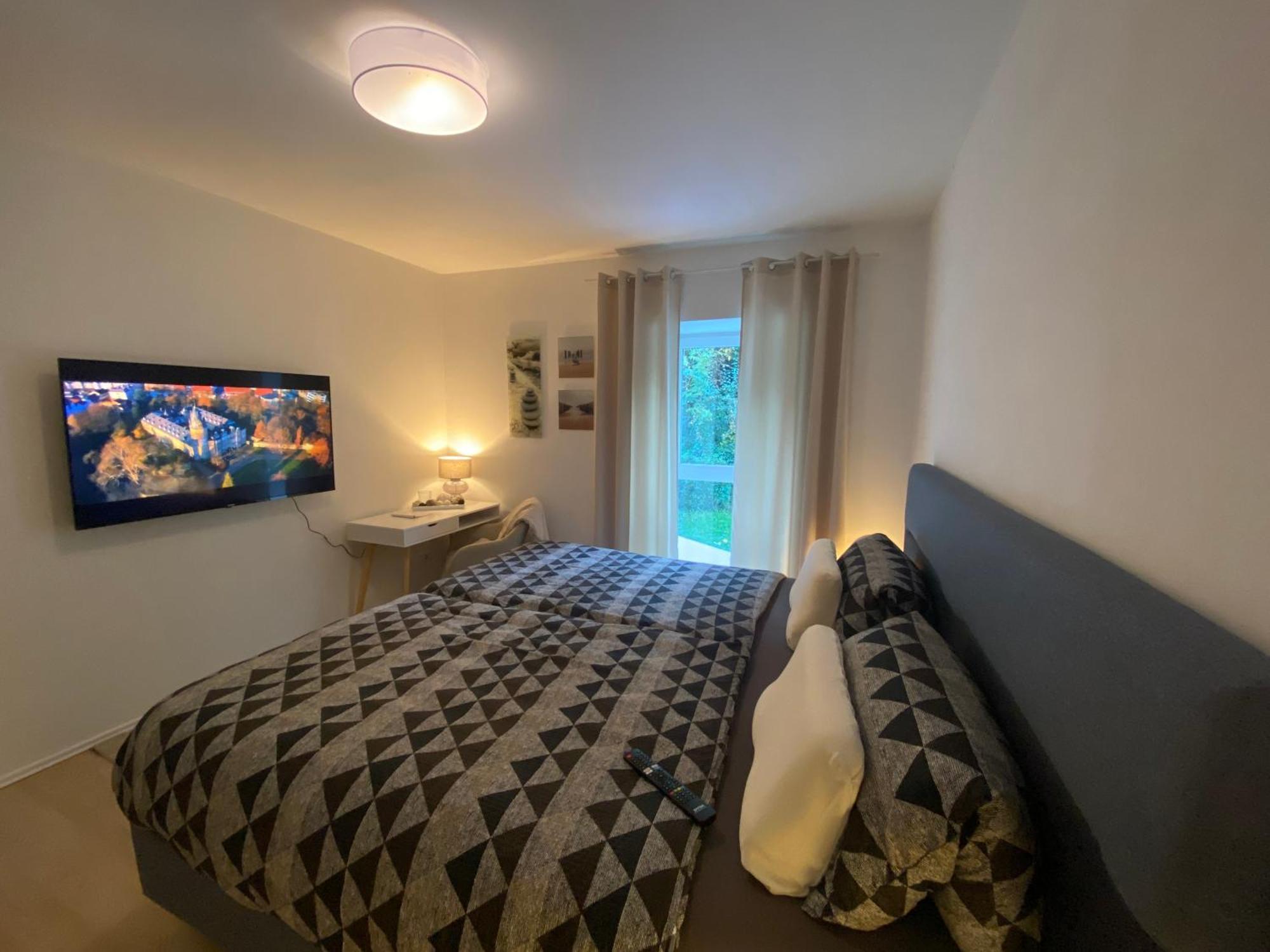 Sleep Well Apartments Detmold - Tempur Beds- Neu - Top Lage - Free Parking - Wifi מראה חיצוני תמונה